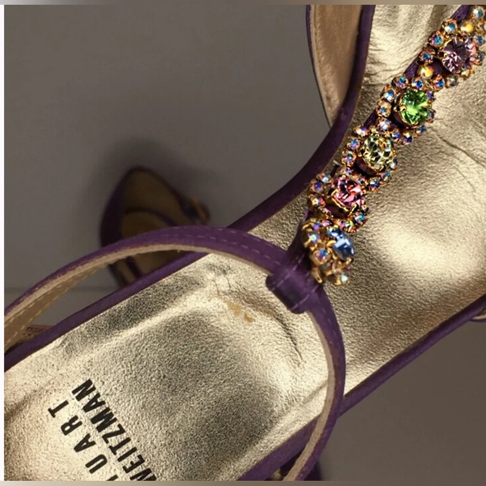 Stuart Weitzman Plum Satin Fabulosity Pumps. Size 8 - Picture 11 of 14